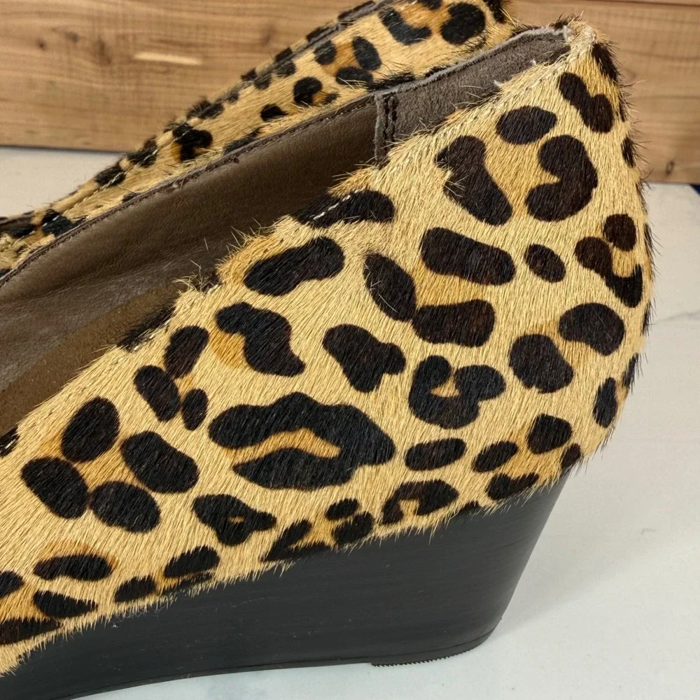 Vionic Leopard Print Calf Hair Wedge Pumps Womens 10 Round Toe Animal Print